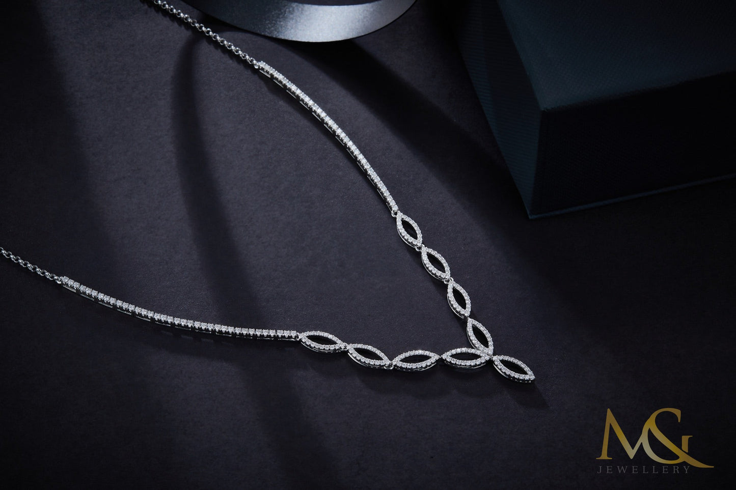 18K White Gold Lab-Grown Diamond Necklace