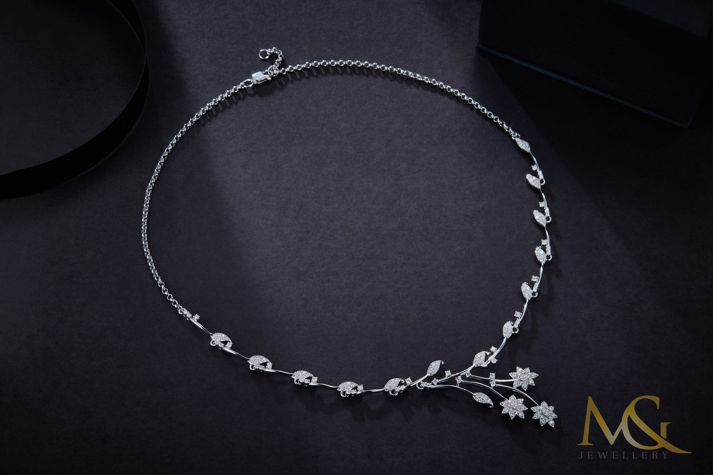 18K White Gold Lab-Grown Diamond Necklace